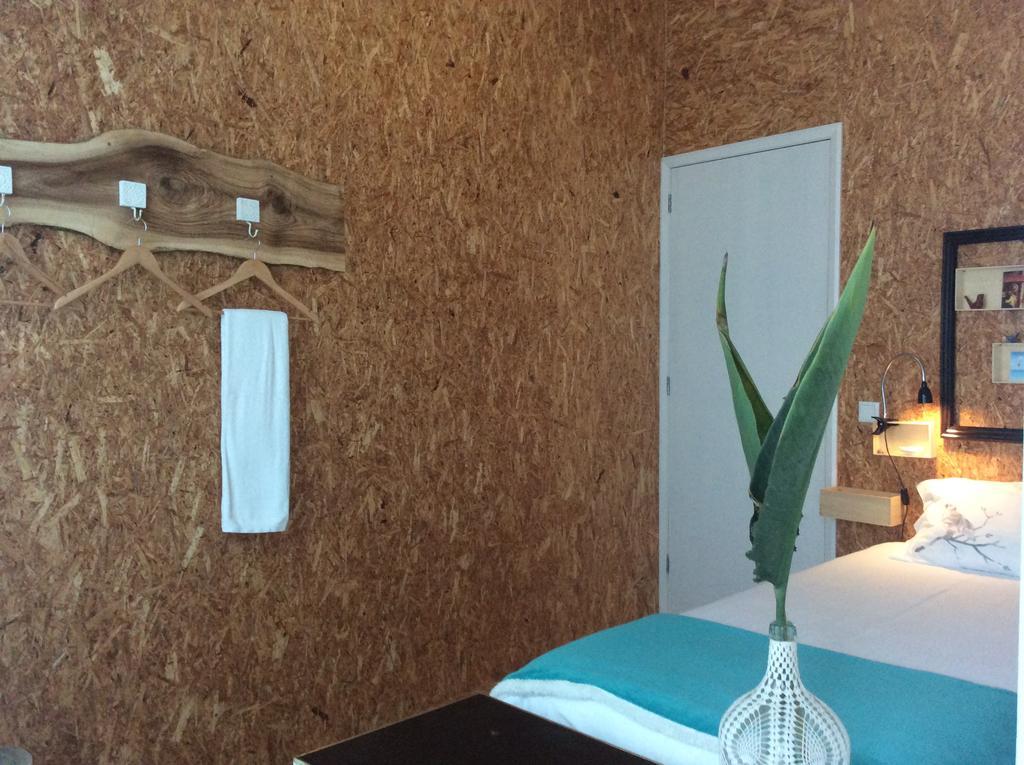 Marina Lounge Hostel ปอนตาเดลกาดา ภายนอก รูปภาพ